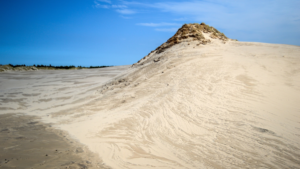 Wydmy Łeba przypominają pustynny krajobraz