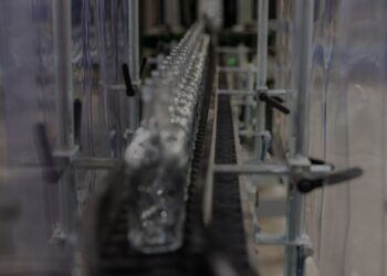 Szklany fundament Zero Waste - dlaczego profesjonalne pojemniki to jedyny słuszny wybór dla nowoczesnej gastronomii?